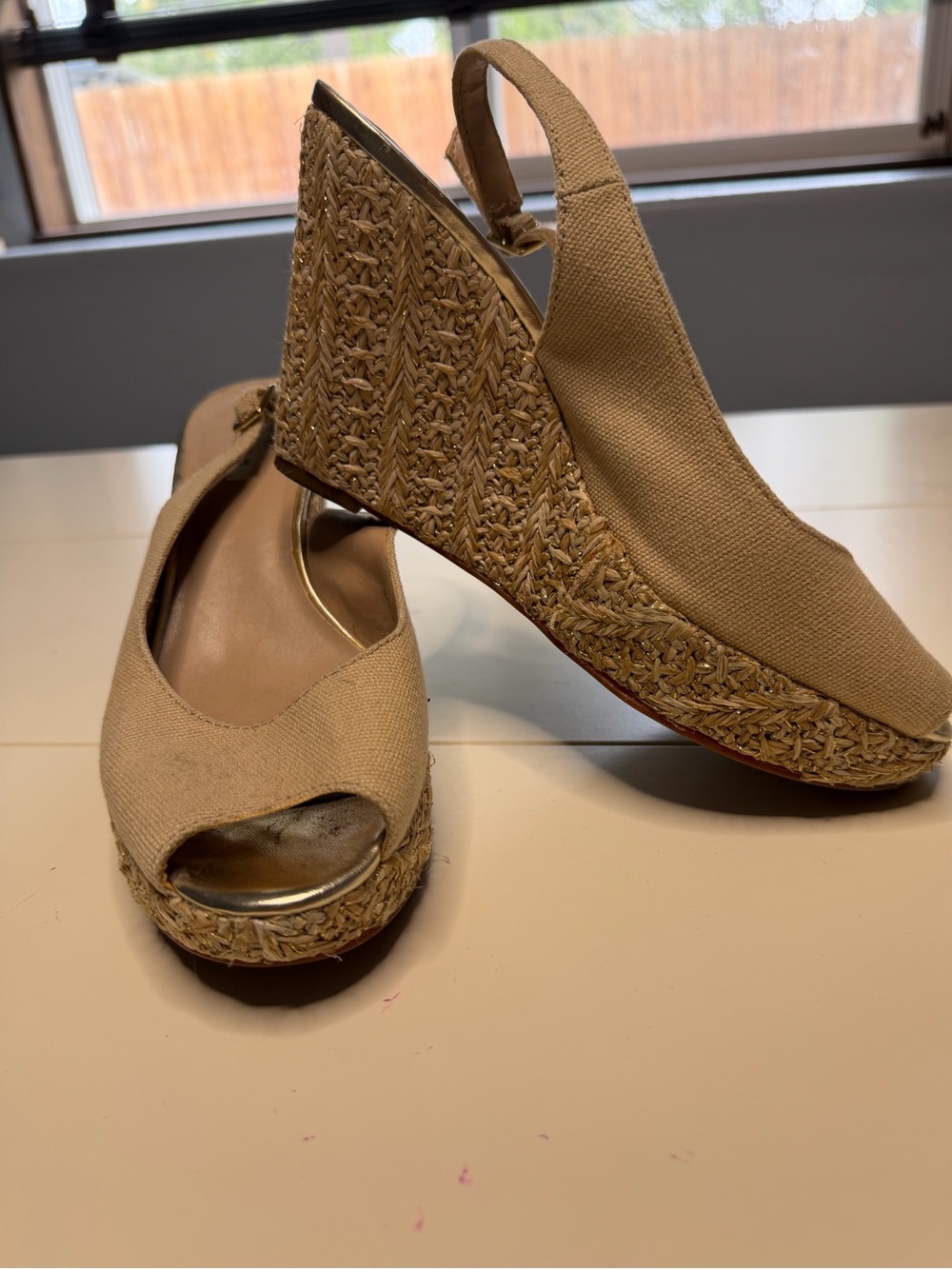 Tahari Neutral Canvas Espadrille Wedge Gold Fleck Woven Tweed!
